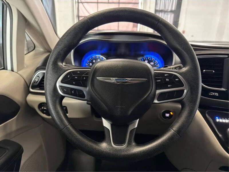 2020 Chrysler Pacifica Touring