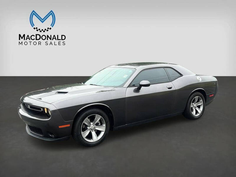 2015 Dodge Challenger SXT