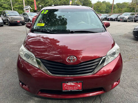 2012 Toyota Sienna LE 8-Passenger