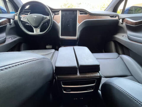 2018 Tesla Model X 75D