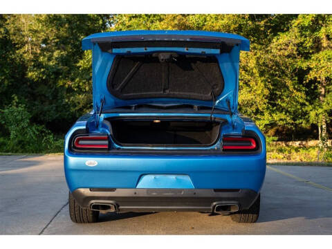 2015 Dodge Challenger SXT Plus