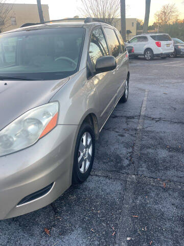 2009 Toyota Sienna LE 7-Passenger