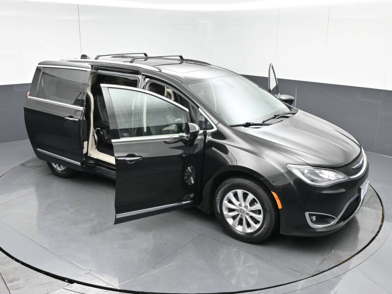 2018 Chrysler Pacifica Touring L Plus