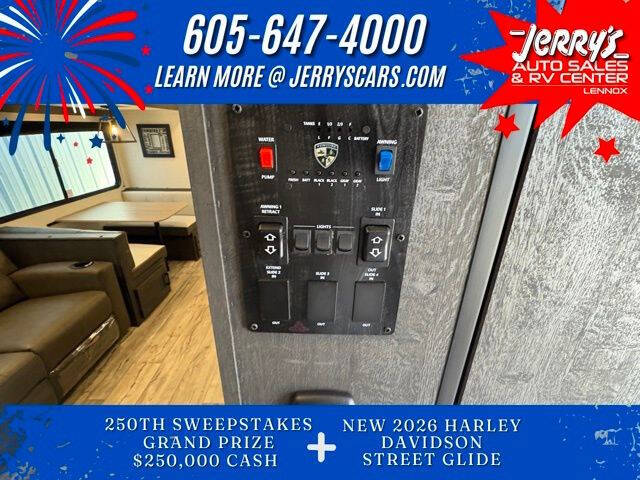 2026 Venture RV Sienna 311VDB