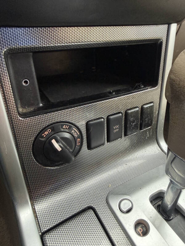 2011 Nissan Pathfinder SV