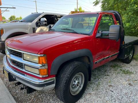 2000 Chevrolet C/K 2500 Series for sale at Town and Country Auto Sales in Jefferson City MO