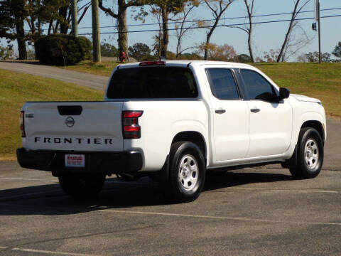 2022 Nissan Frontier S