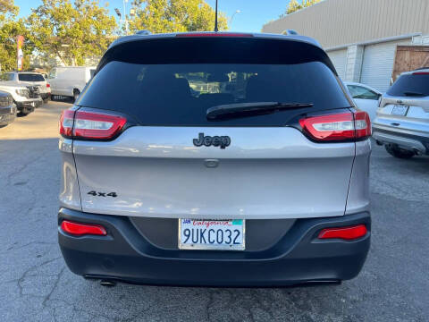 2018 Jeep Cherokee Latitude