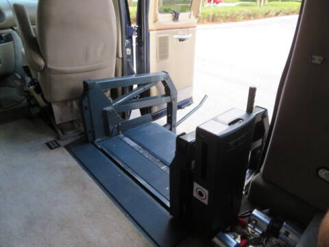 2006 Ford E-Series E-250 SD