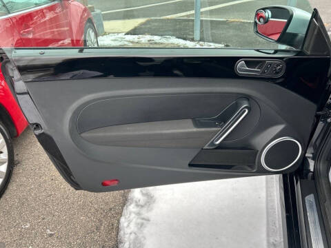 2012 Volkswagen Beetle Black Turbo PZEV