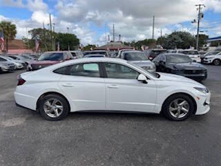 2022 Hyundai Sonata SE