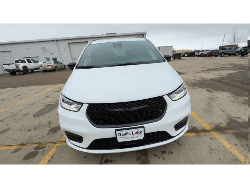 2026 Chrysler Pacifica Limited