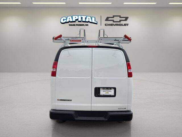 2025 Chevrolet Express 2500