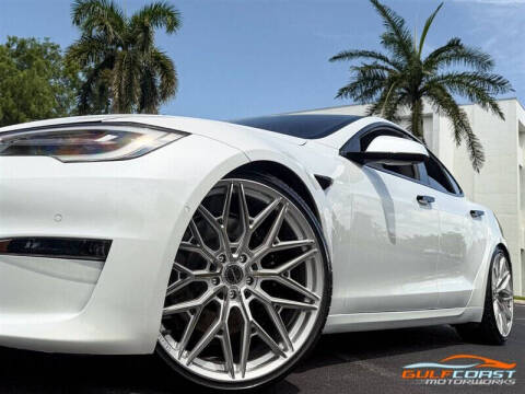 2022 Tesla Model S Plaid