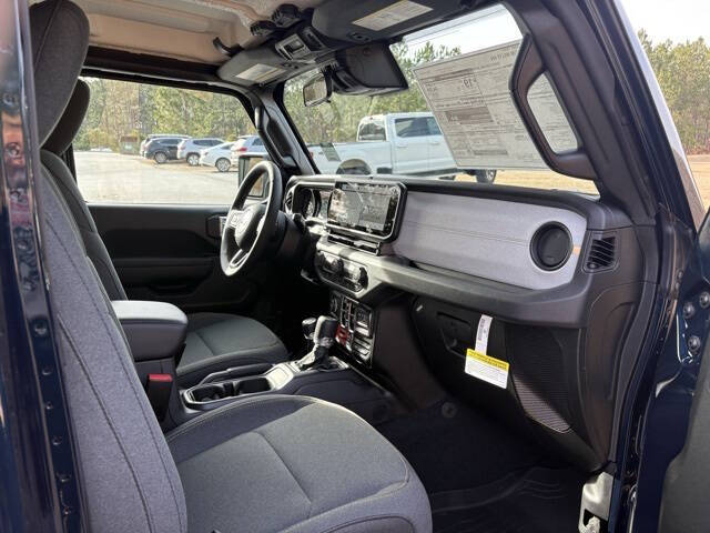 2025 Jeep Gladiator Willys