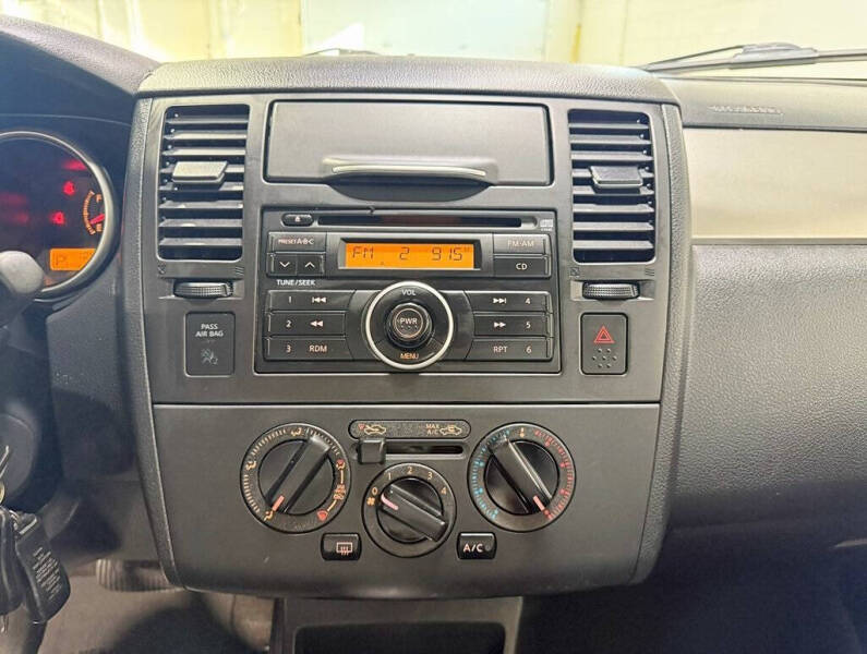 2009 Nissan Versa 1.8 S