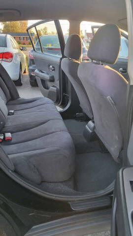 2008 Nissan Versa 1.8 SL