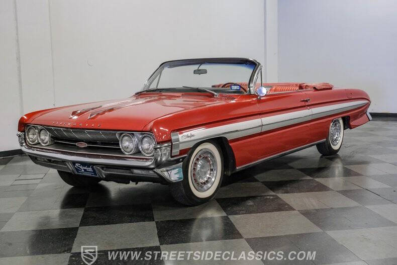 1961 Oldsmobile Starfire