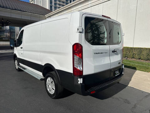 2024 Ford Transit