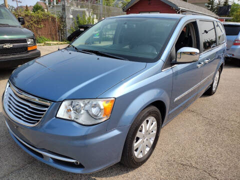 2012 Chrysler Town and Country for sale at GLOBAL AUTOMOTIVE in Grayslake IL