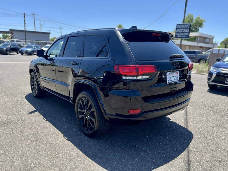 2018 Jeep Grand Cherokee Altitude