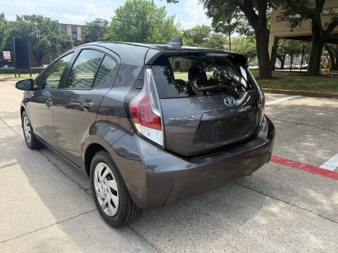2015 Toyota Prius c One