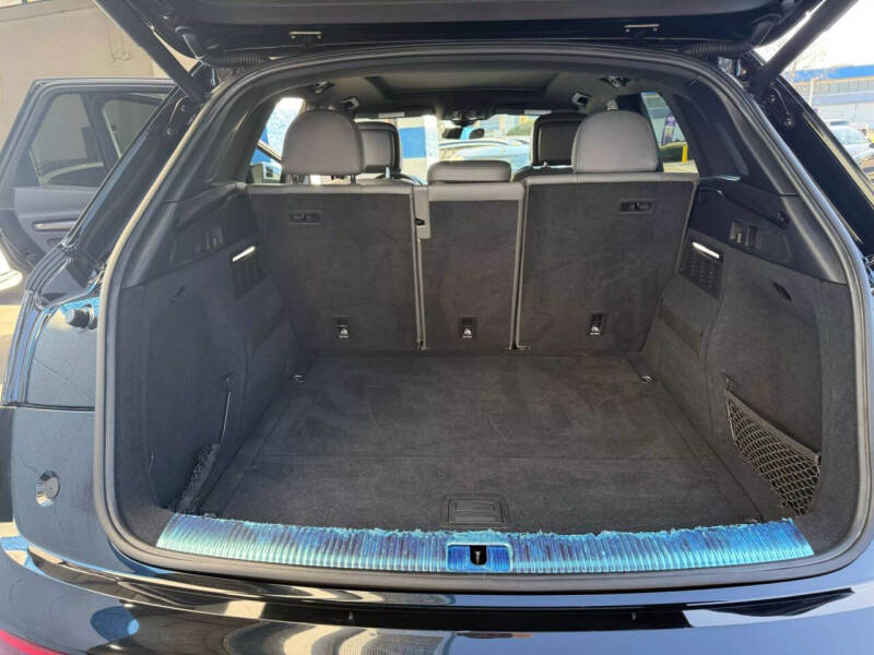 2018 Audi SQ5 3.0T quattro Premium Plus