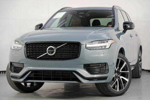 2023 Volvo XC90 Recharge T8 Ultimate Dark Theme