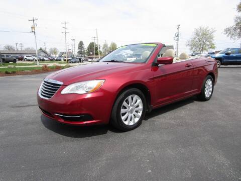 2013 Chrysler 200 for sale at Ideal Auto Sales, Inc. in Waukesha WI