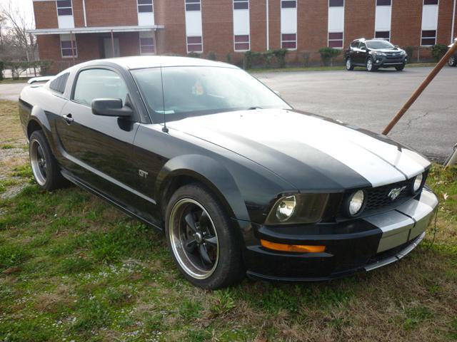 2006 Ford Mustang GT Deluxe