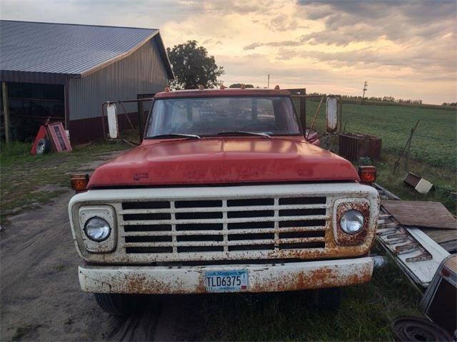 1974 Ford F 600 flat bed