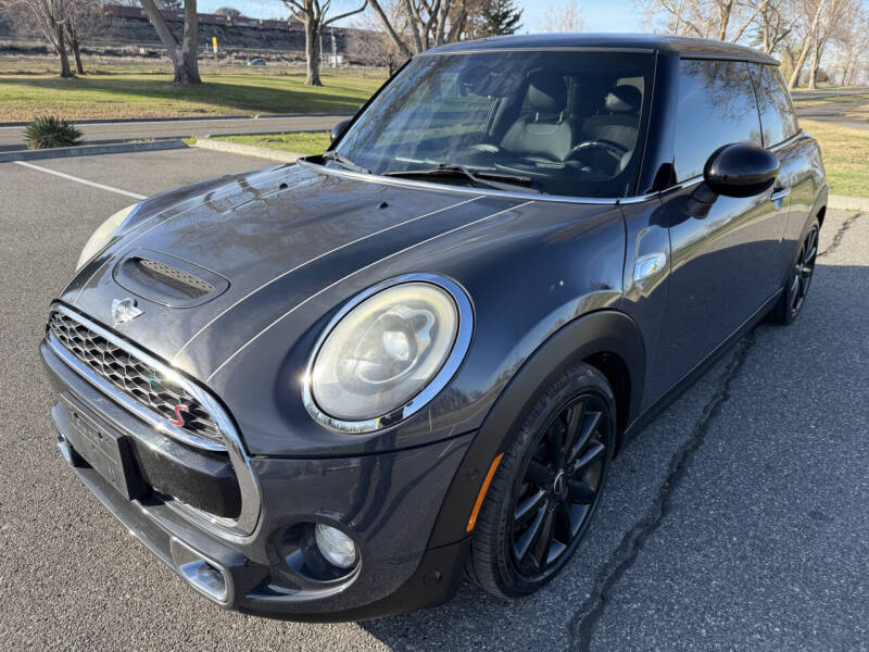 2014 MINI Cooper S's photo