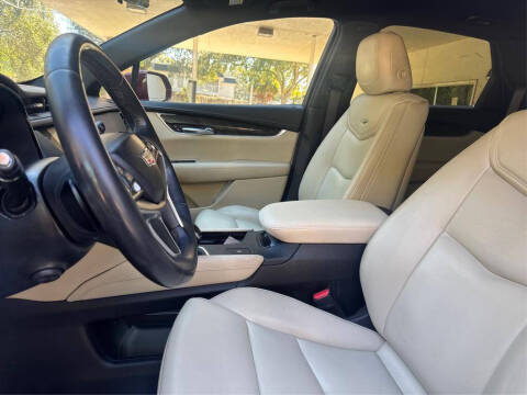 2017 Cadillac XT5