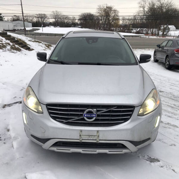 2017 Volvo XC60 T5 Dynamic