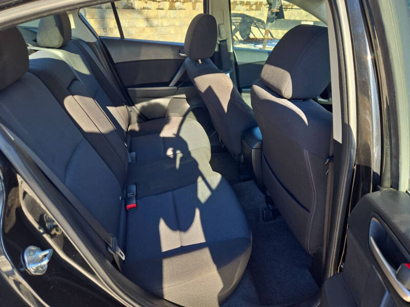 2011 Mazda MAZDA3 i Touring