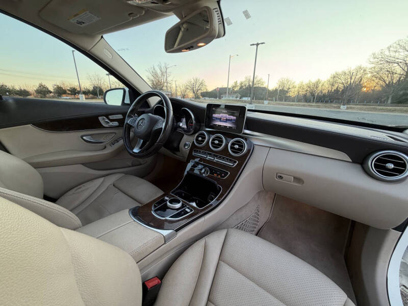 2017 Mercedes-Benz C-Class C 300 Luxury 4MATIC