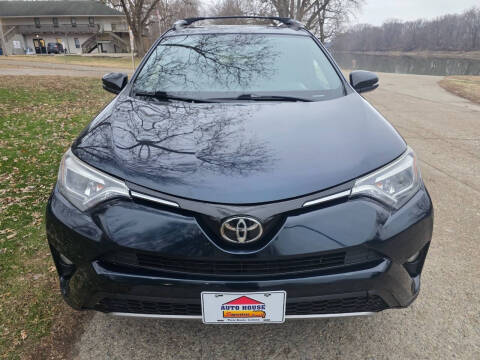 2017 Toyota RAV4 SE