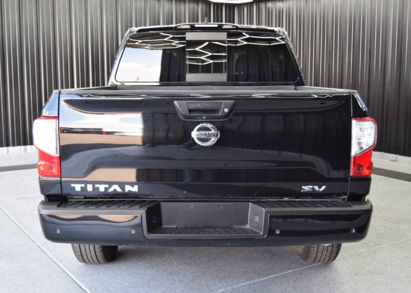 2022 Nissan Titan