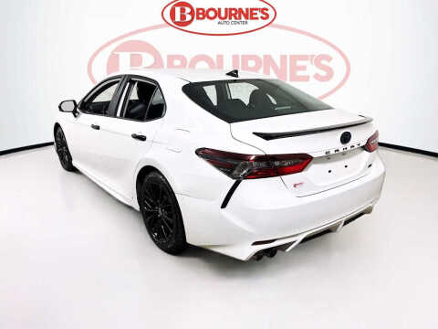 2022 Toyota Camry Hybrid SE Nightshade