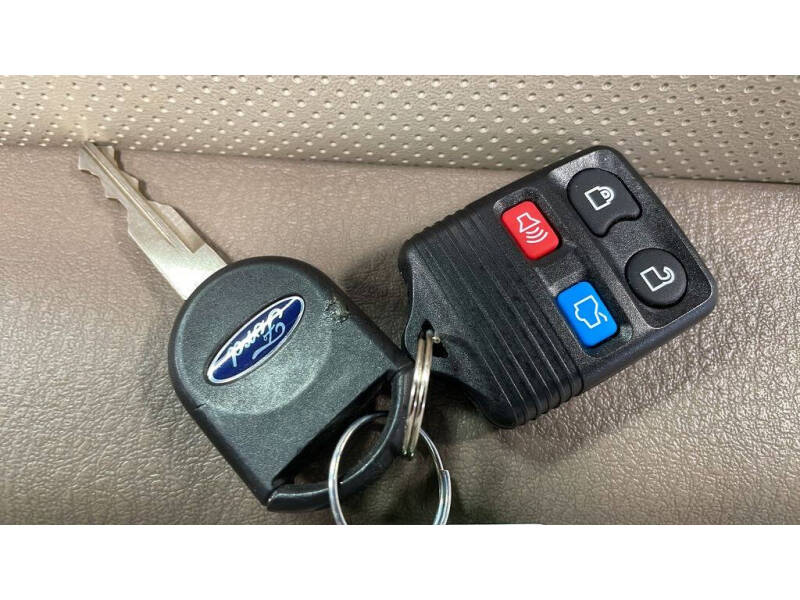 2003 Ford Explorer Eddie Bauer