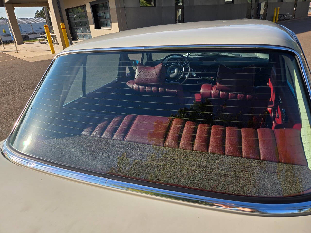 1972 Mercedes-Benz 220 93