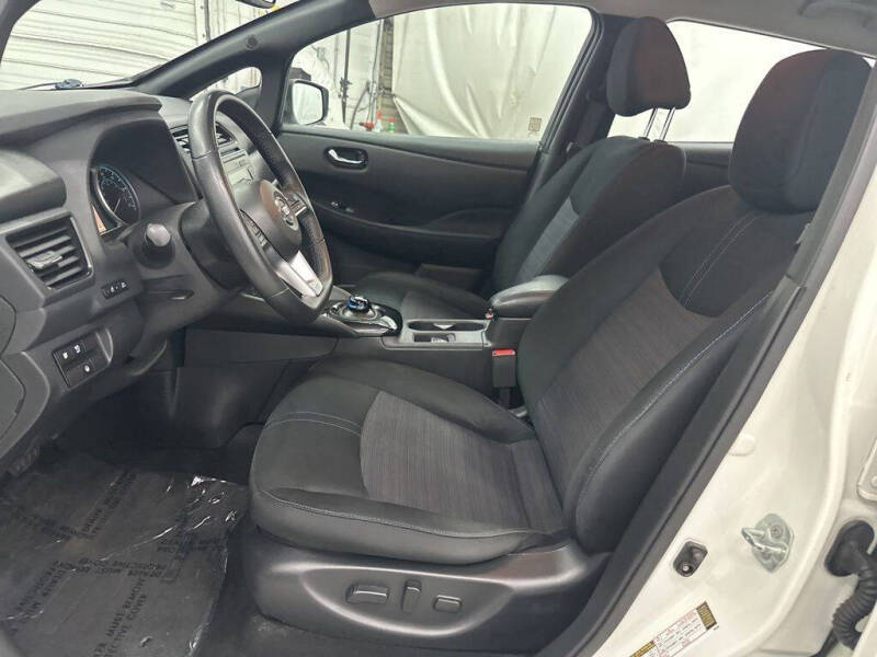 2018 Nissan LEAF SV