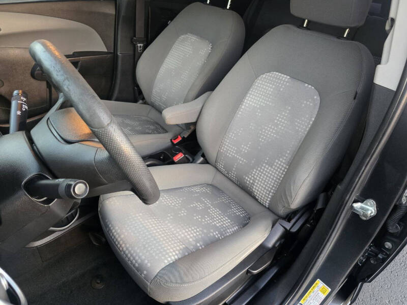 2017 Chevrolet Sonic LS Auto