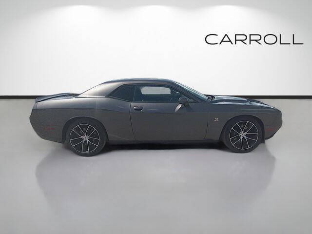 Granite Crystal Metallic Clearcoat 2017 Dodge Challenger R/T Scat Pack R/T Scat Pack 2dr Coupe 2