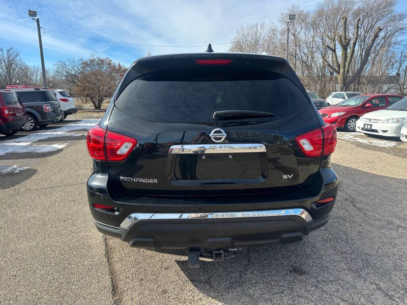 2019 Nissan Pathfinder S