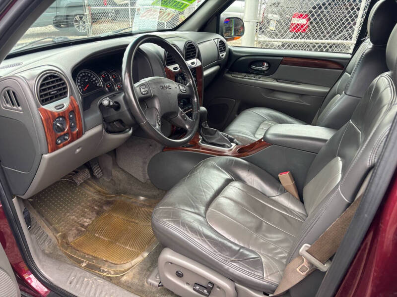 2002 GMC Envoy SLT photo 9