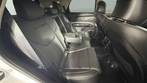 2022 Genesis GV70 2.5T Standard