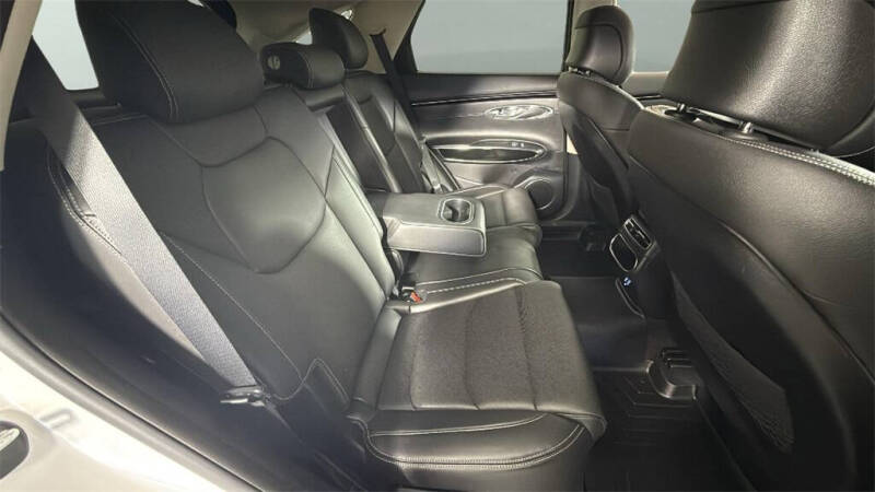 2022 Genesis GV70 2.5T Standard