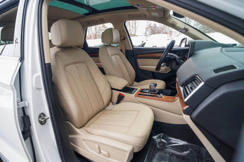 2022 Audi Q5 quattro S line Prem Plus 45 TFSI