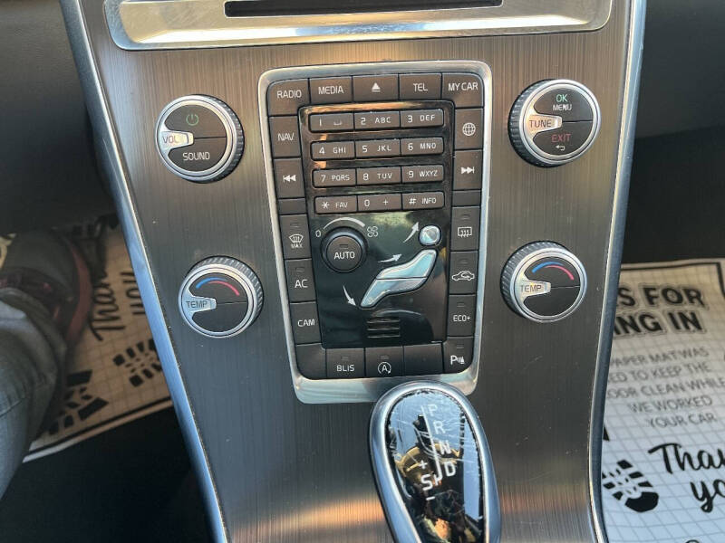 2016 Volvo XC60 T5 Drive-E